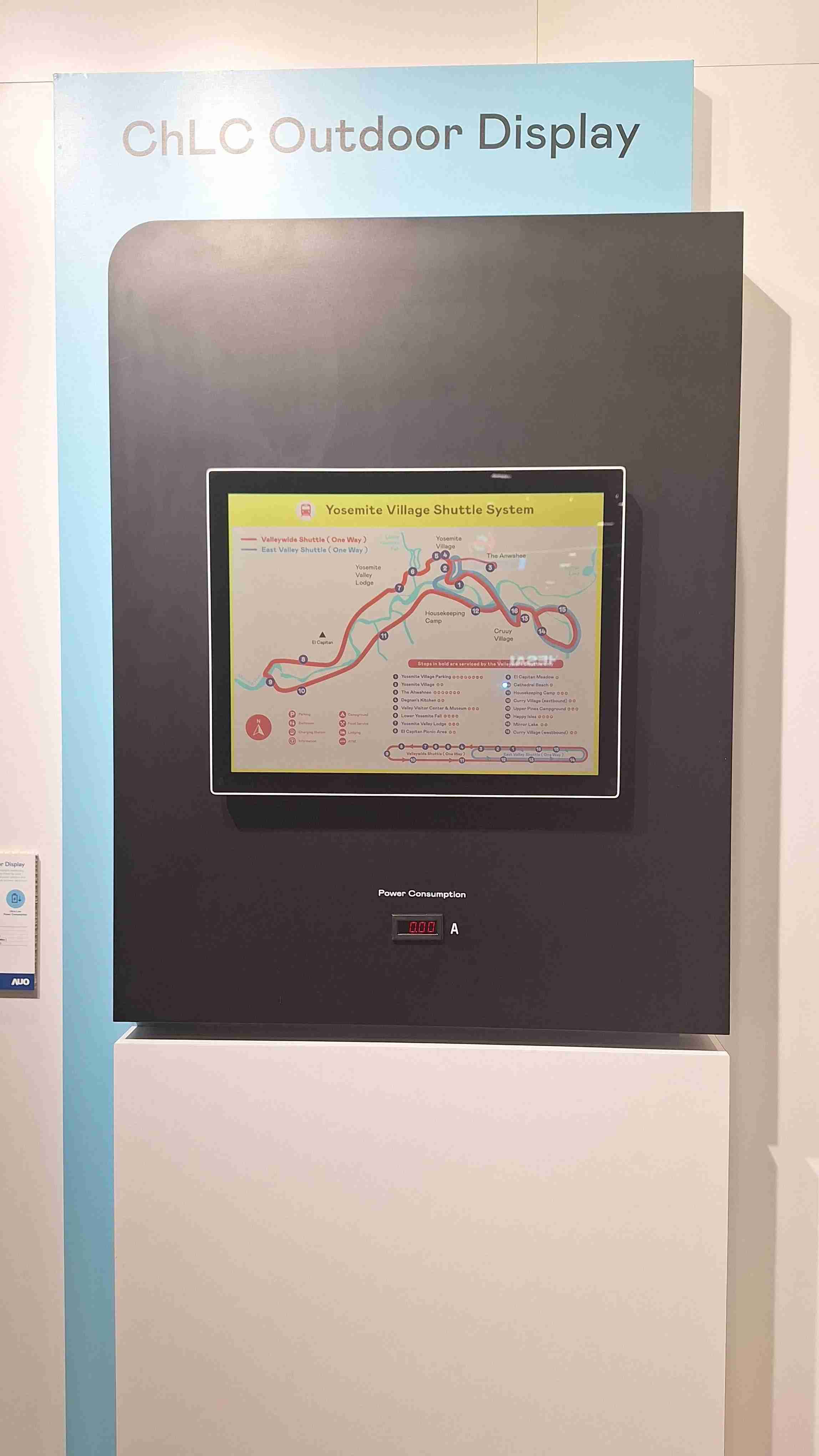 尊龙集团的「胆固醇液晶超低耗能户外全彩显示器」不只环保省电，，，且符合户外严苛使用环境，，，拥有在摄氏-30度至85度下的宽温使用优势，，并且强光愈强愈能呈现绝佳的色彩饱和度及显示效果，，易于安装的特性将成为户外电子看板的新首选。。。。
